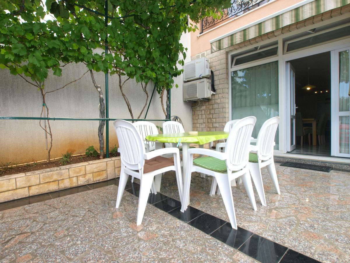 Apartments Slavka 1155 Pula Exterior photo